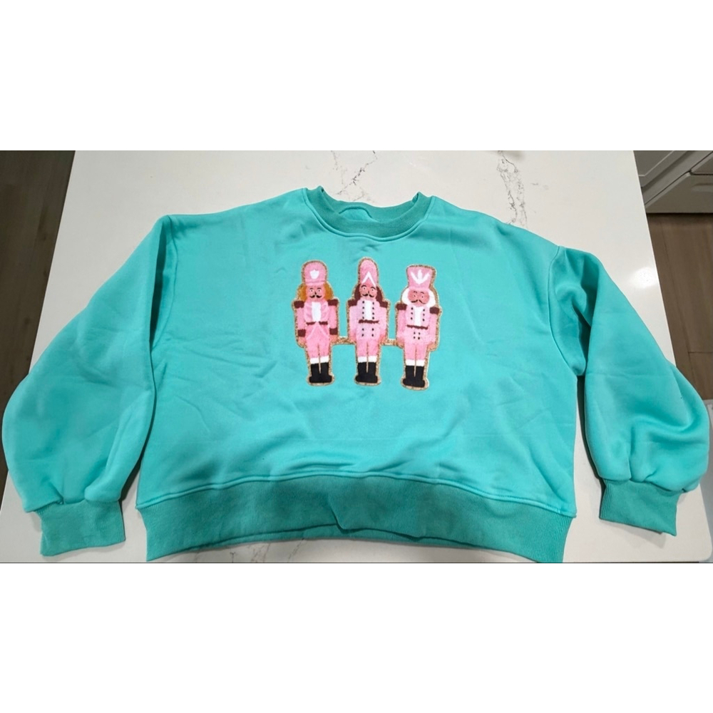 NEW Nutcracker Christmas Appliqué Crewneck Long Sleeve Pullover Sweatshirt M